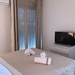 Apartment Buble Split